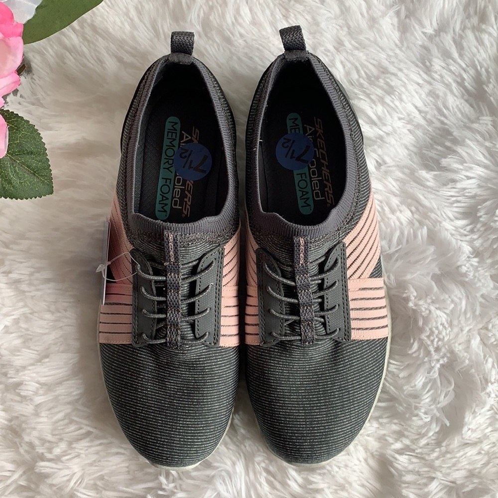 NWOB Skechers air cooled memory foam sneakers 7.5 - Picture 2 of 6